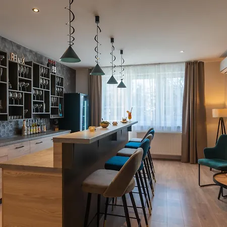 Aparthotel Holdvirag Sarvar