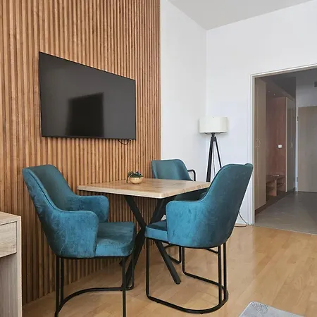 Aparthotel Holdvirag Sarvar