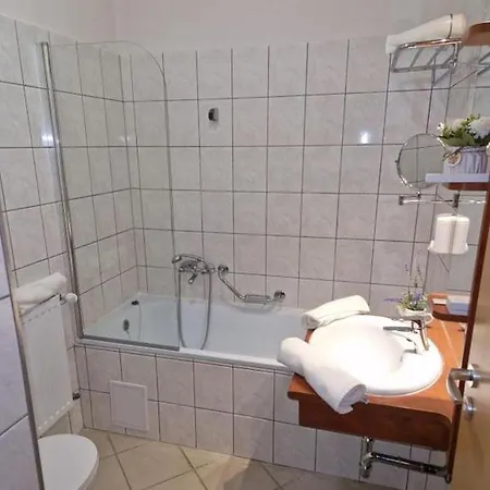 Aparthotel Holdvirag Sarvar