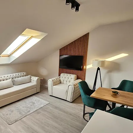 Holdvirag Apart Otel 4*
