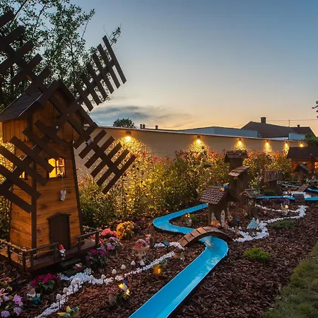 Lejlighedshotel Holdvirag