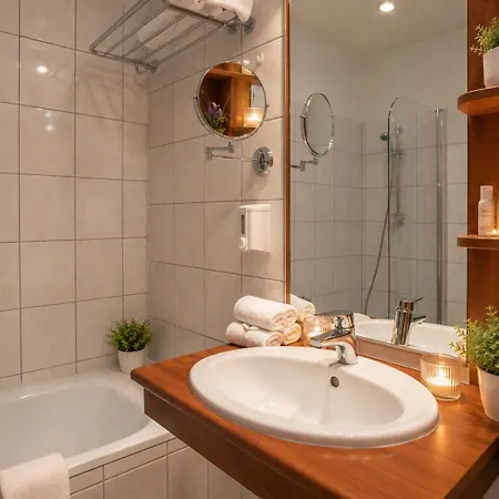 Apart Otel Holdvirag