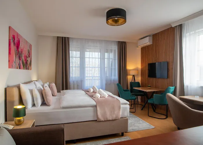 Apart Otel Holdvirag Sárvár