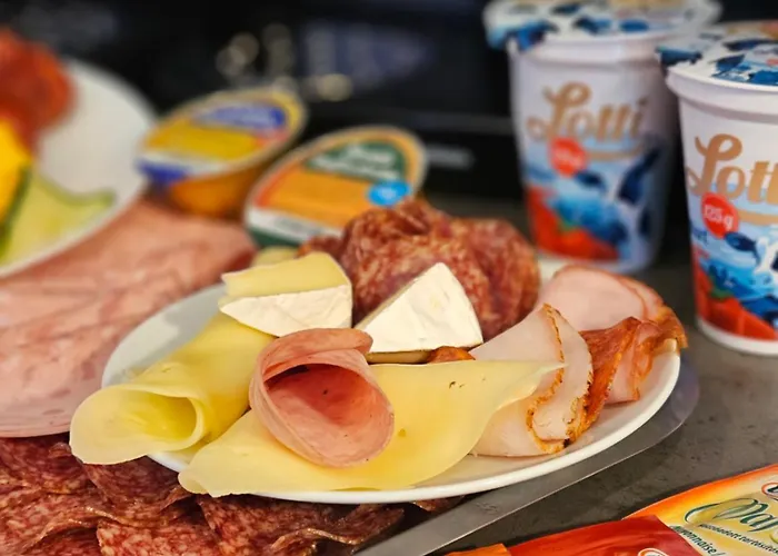 Holdvirag Апарт-отель 4*