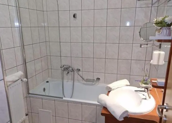 Apart Otel Holdvirag Sárvár